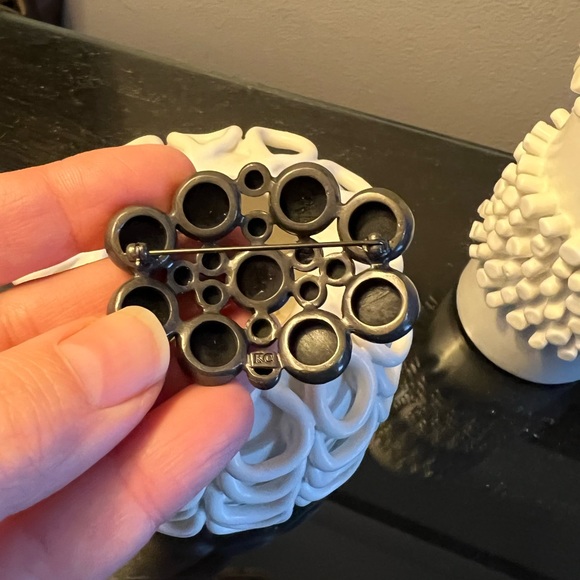 Onyx stone brooch - Picture 2 of 5